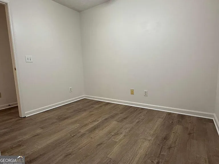 160 2nd St #2 — Photo 34