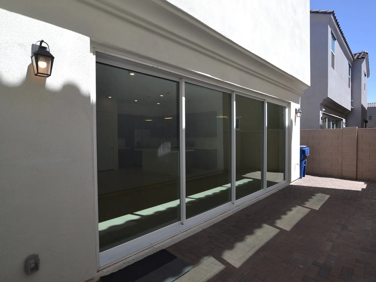 4 bed, 2200 sqft, $2,895 — Photo 2