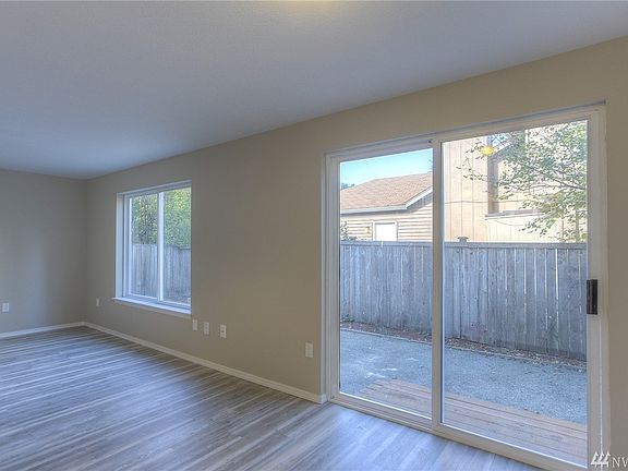 5th image of 6112 Balboa Ln SE