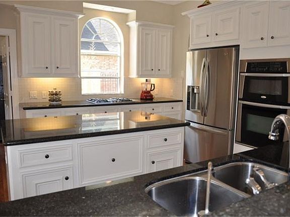 3rd image of 2107 Foreland Dr