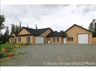 4027 E Country Field Cir, Wasilla, AK 99654