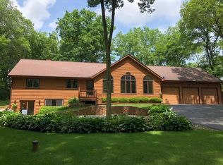 7222 Warblers Way, Roscoe, IL 61073