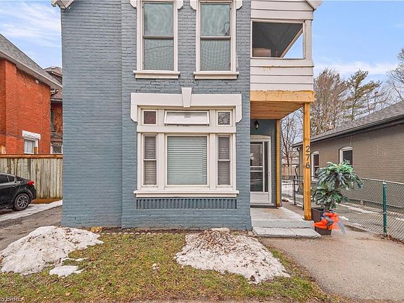 3rd image of 276 Dalhousie St