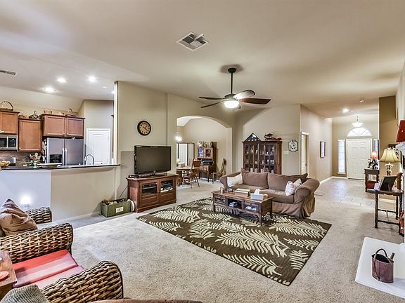 5th image of 21642 Hansom Dr