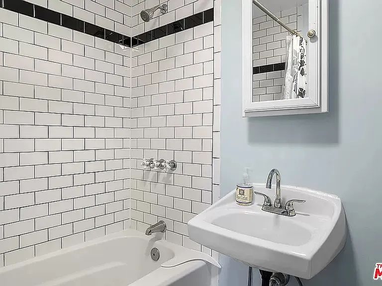 2105 Echo Park Ave #3/4 — Photo 9