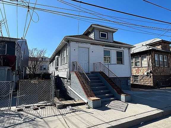 3rd image of 311 47th Bch Unit 1
