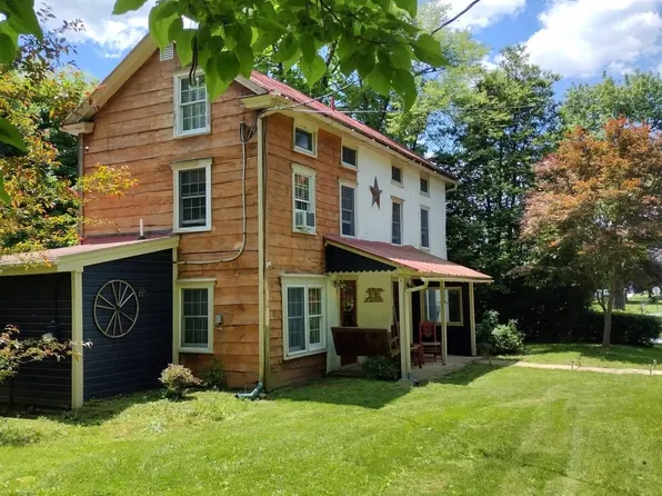 250 Warwick Rd, Elverson, PA 19520