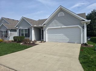 313 Breckenridge Oval, Elyria, OH 44035