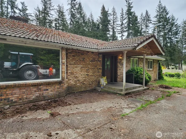24512 SE 384th Street, Enumclaw, WA 98022