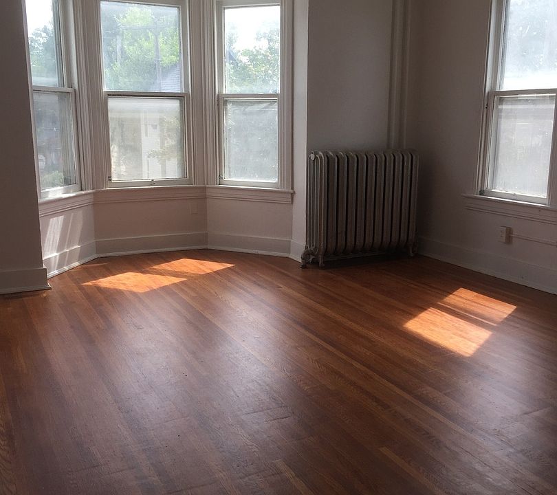 1st image of 455 Park St #2
