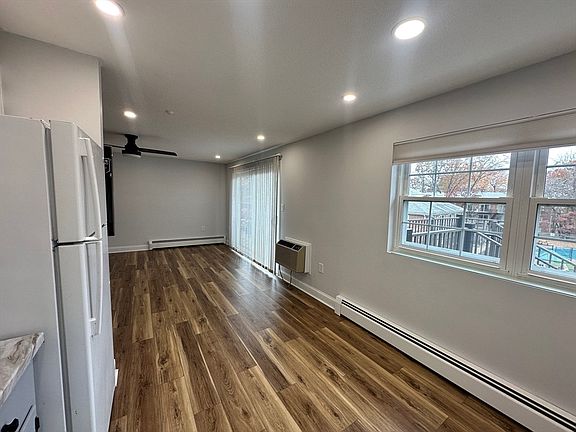 2nd image of 39 Farrwood Ave APT 6