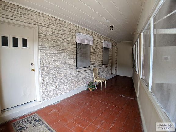 3rd image of 1609 Sam Houston Dr #13