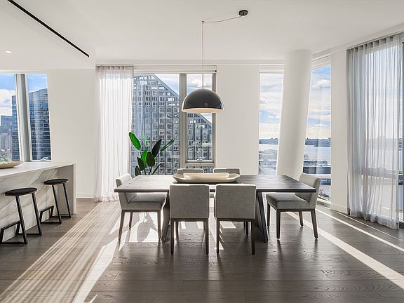 5th image of 645 59th St #3203