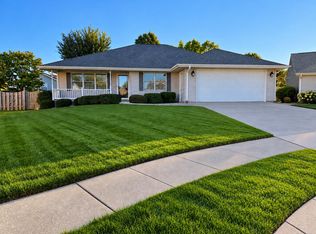 2712 Steeple Ln, Muscatine, IA 52761