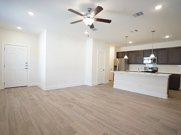 5th image of 648 Parkline Dr