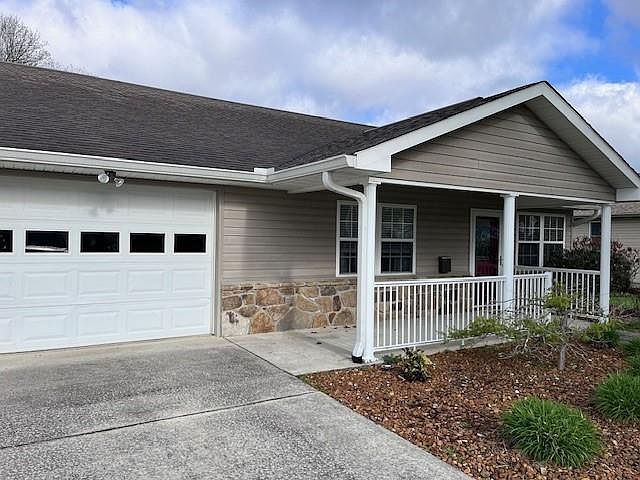 1st image of 158 Grandview Ln