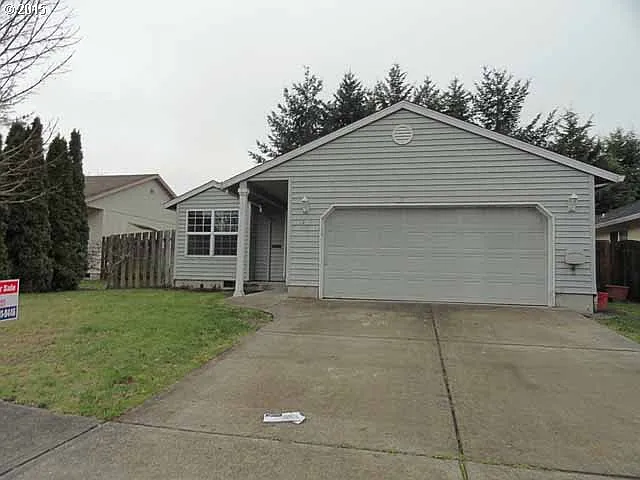 1457 208th Ave photo 1