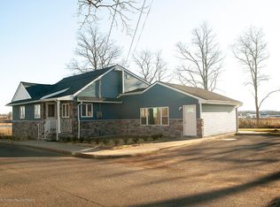 501 Netherwood Dr, Keyport, NJ 07735