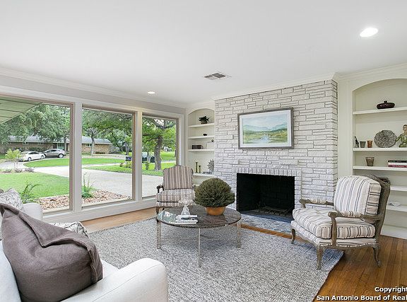5th image of 705 Canterbury Hill St