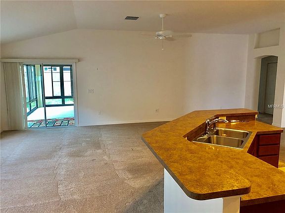 3rd image of 9224 SE 167th Pl