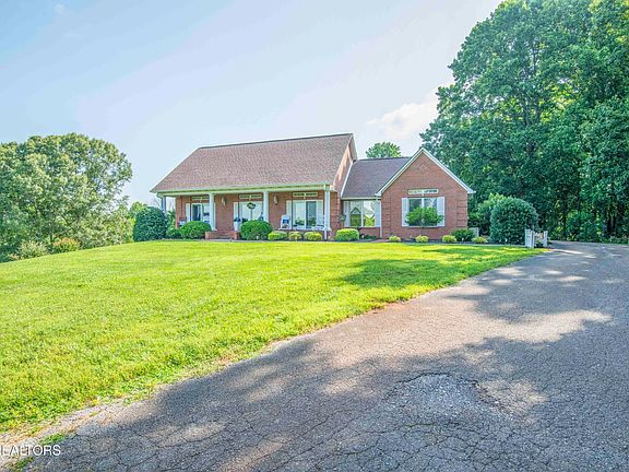 2nd image of 630 Kenny Brook Ln