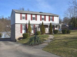 469 Oaklawn Dr, Pittsburgh, PA