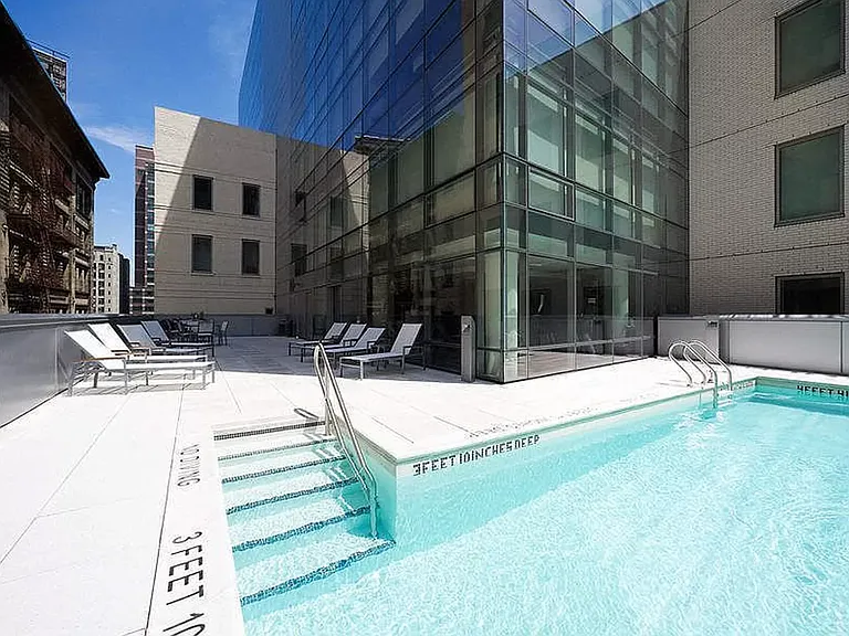 1 York St #6D — Photo 15