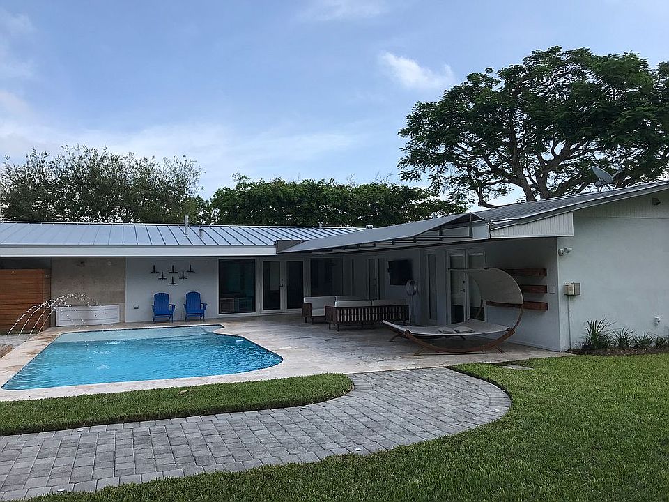 2nd image of 15450 SW 87th Ave