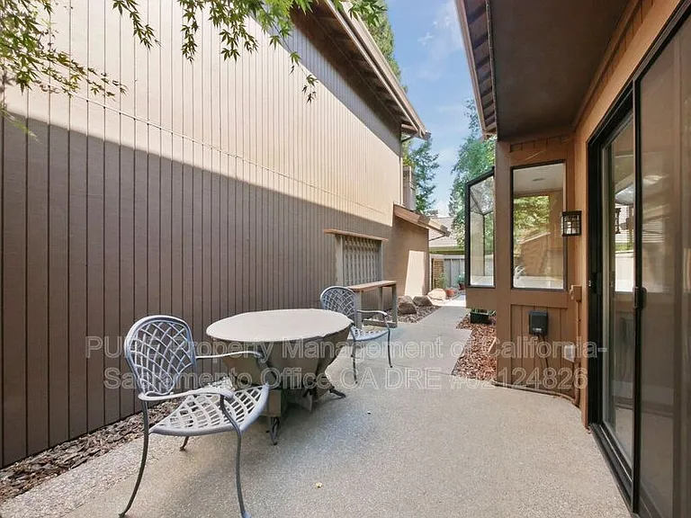 1964 Discovery Village Ln — Photo 6
