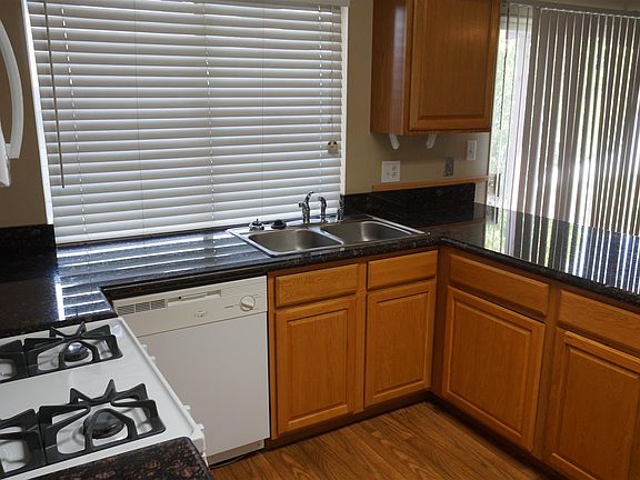 5th image of 4205 San Angelo Ave