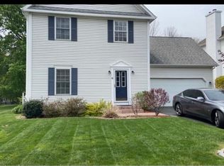 19 Highwood Cir, Colchester, CT 06415