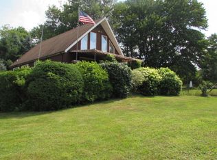 844 Adams Pond Rd, Beach Lake, PA 18405