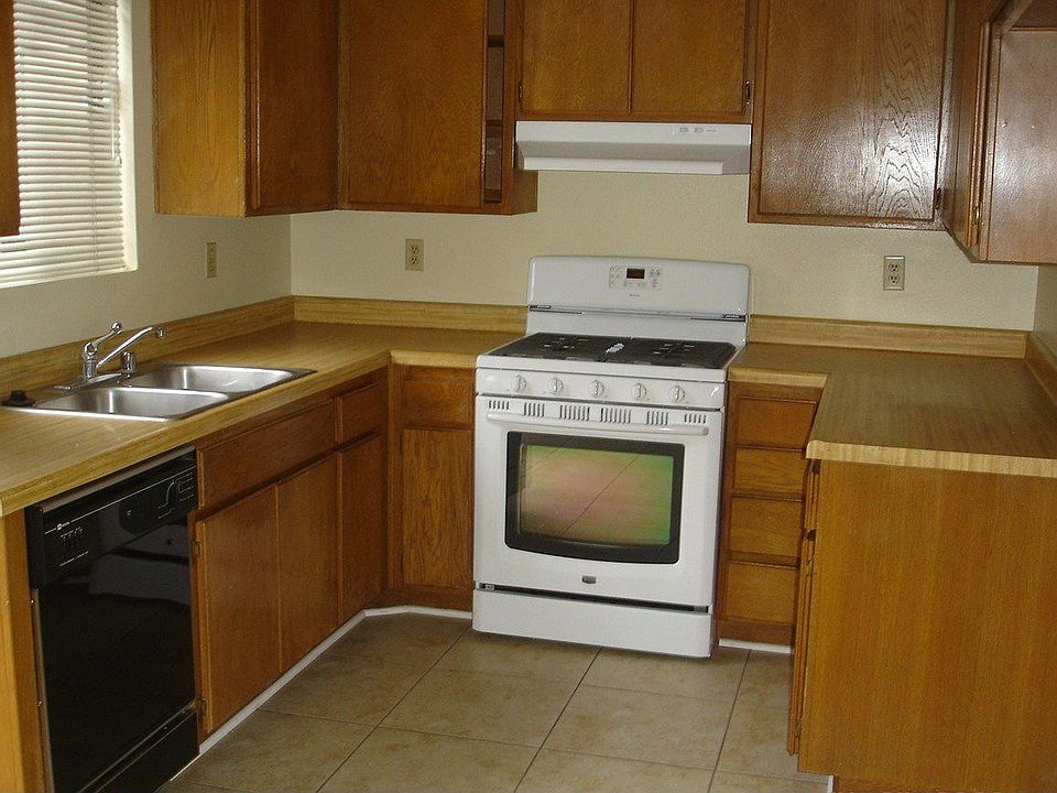 1st image of 3153 Triumph Ln APT 1