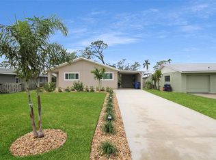 5824 Wildwood Ave, Sarasota, FL 34231