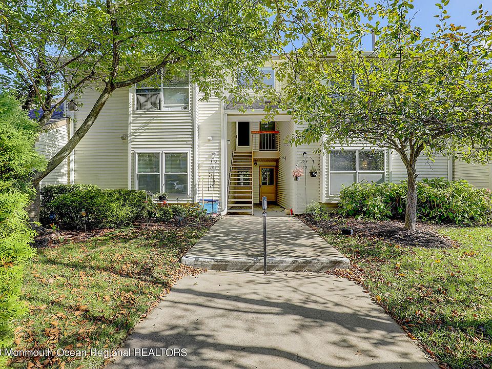 1st image of 195 Forsythia Lane