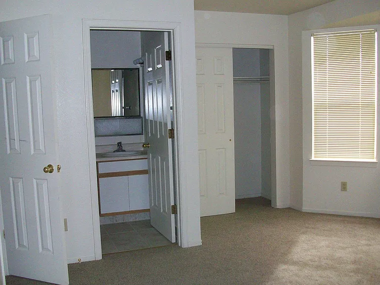 1033 Ralston St #3 — Photo 4