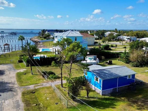 1116 6th St, San Leon, TX 77539