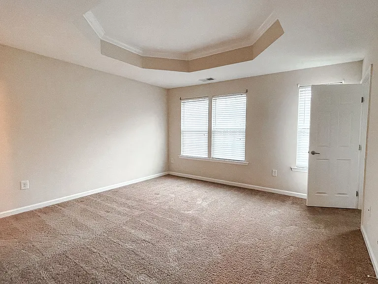 120 Kelly St — Photo 24