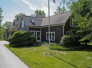 265 Pine Ridge Rd, Cheektowaga, NY 14225