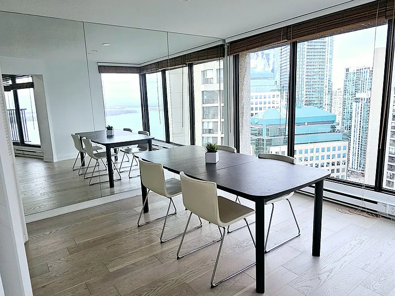 65 Harbour Sq #3306 — Photo 6
