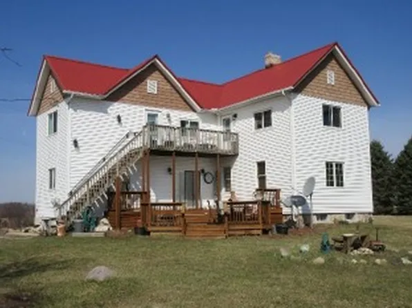 N601 Highview Rd #A, Ixonia, WI 53036