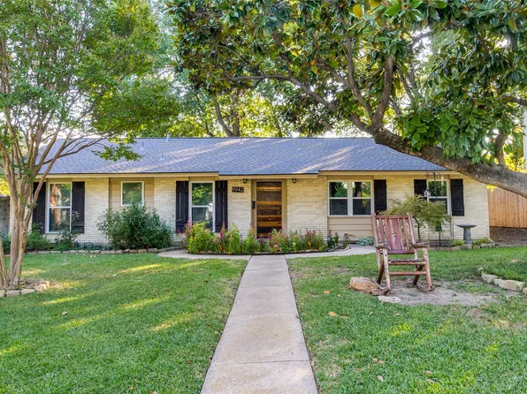 9942 Estate Ln, Dallas, TX 75238