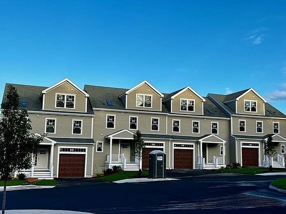 2nd image of 13 Blueberry Hill Ln #13