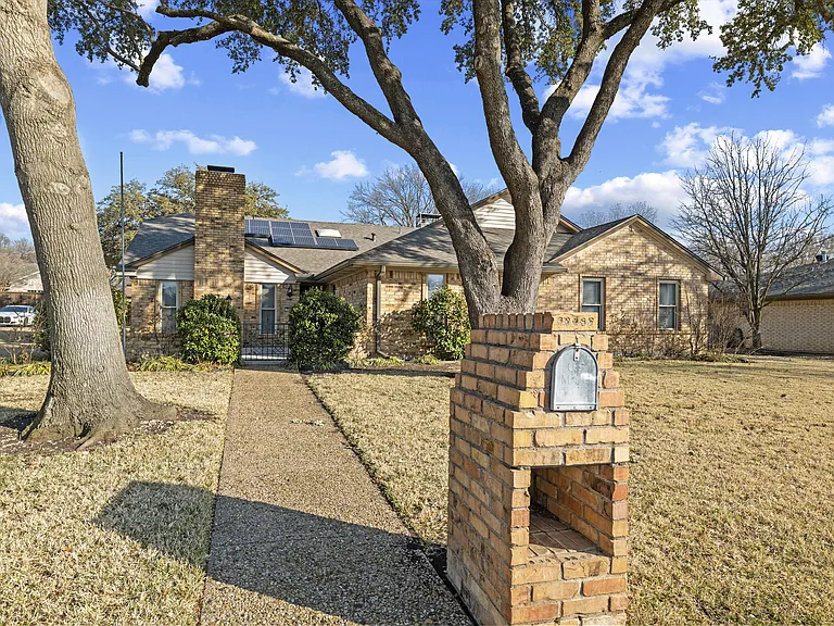 322 N Greenstone Ln — Photo 40