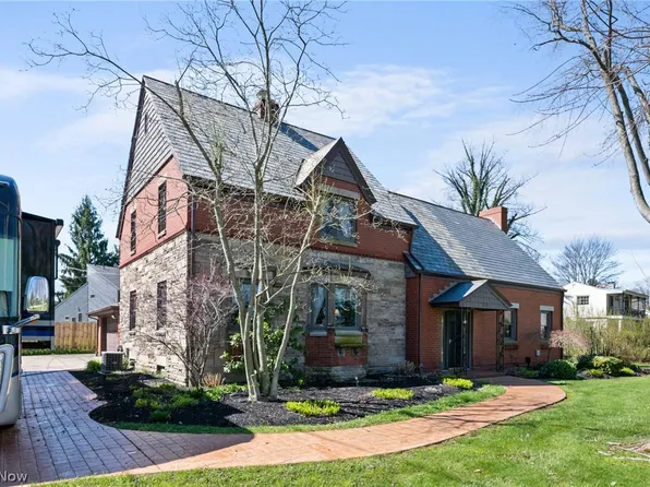 3818 Edgewater Dr, Ashtabula, OH 44004