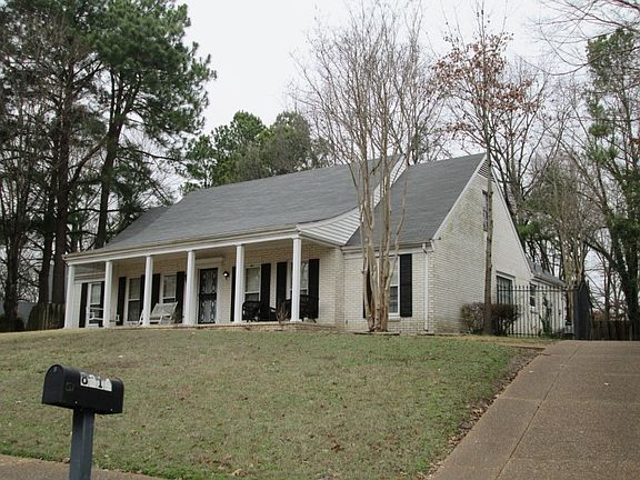 2nd image of 8314 Chippingham Dr