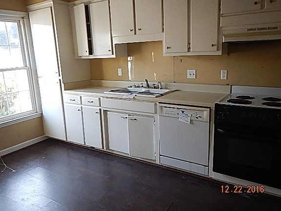 2nd image of 38 Somerset Pl