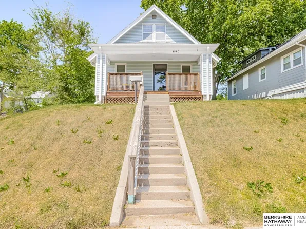 4640 Larimore Ave, Omaha, NE 68104