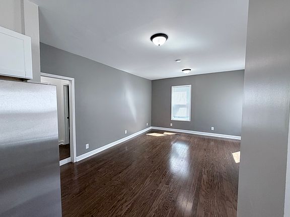 4th image of 4921 Eastern Ave #4921