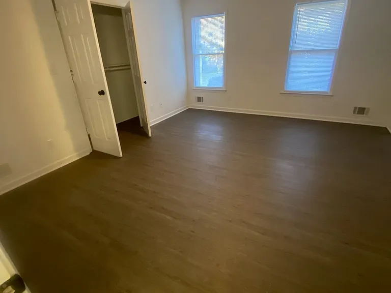 57 Sentry Oak Ct — Photo 2